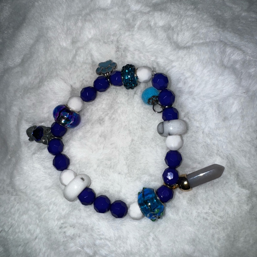 Blue/white/charm bracelet